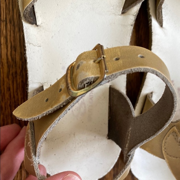 Gold Salt Water Surfer Sandals, size 13. Good, used condition, ships quickly. - Picture 5 of 16